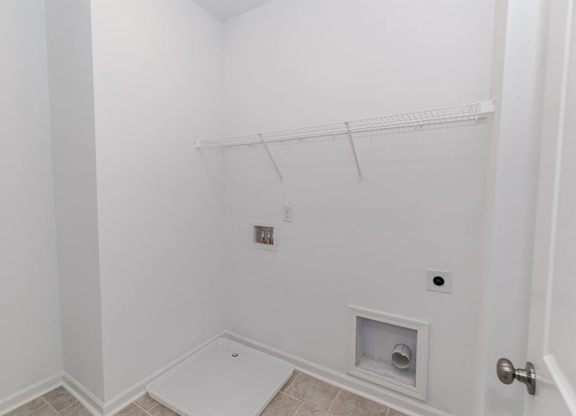 Full-Size Washer & Dryer Connections