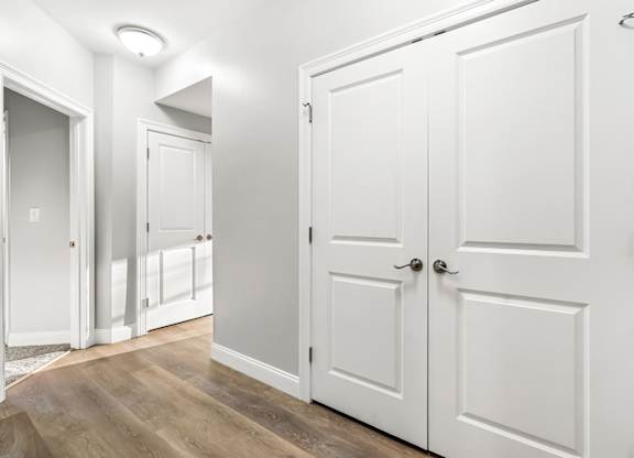 Ashland woods apartment in MA with in unit washer dryer