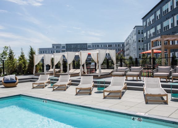 Beautiful Summer Day at The Mastlight Apartments Pool