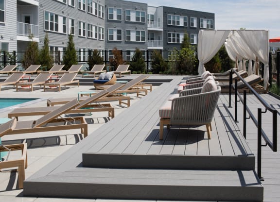 Cabanas and Lounge Area at The Mastlight