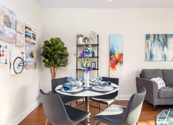 Living Room Parkside Commons Apartments Chelsea, MA