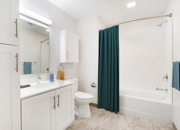 A bathroom in Leefort Terrace, Salem, MA