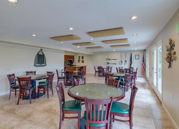 Resident Seating And Dining Area at The Birches at Chambers, New York, 12401