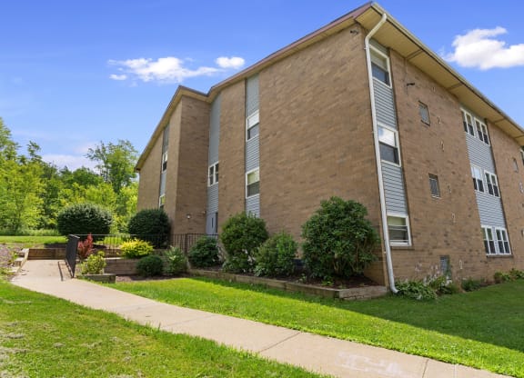 Outside View at Huntingdon Village Hunker, PA.