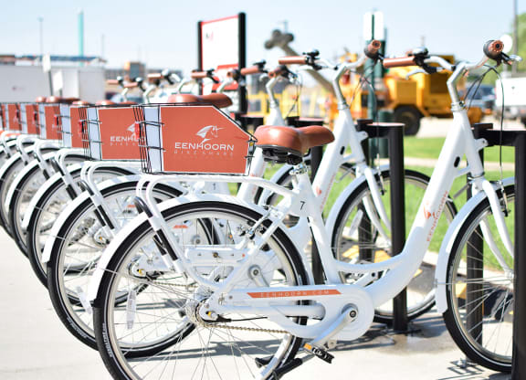 The Plaza Apartments in Grand Rapids, MI Eenhoorn  Complimentary Bike Share Program