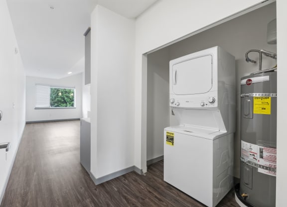 2 Bedroom Vaulted Ceilings