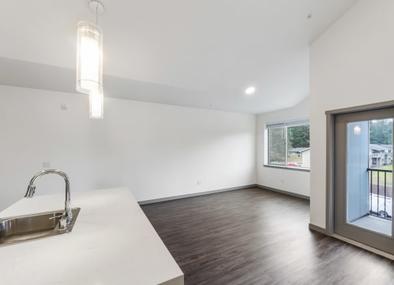 2 Bedroom Vaulted Ceilings