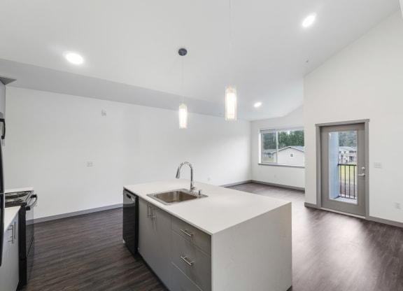 2 Bedroom Vaulted Ceilings