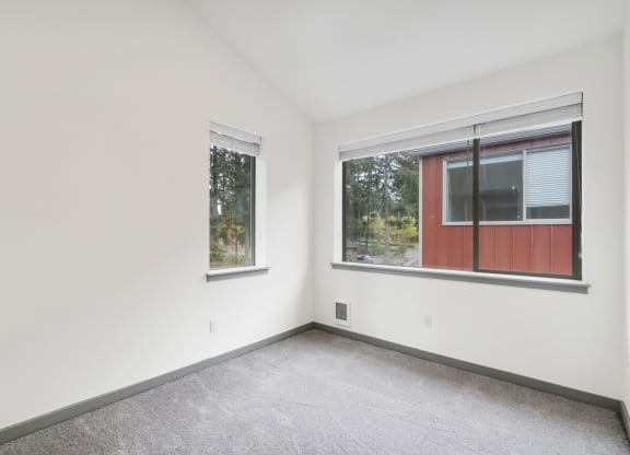 3 Bedroom Vaulted Ceilings