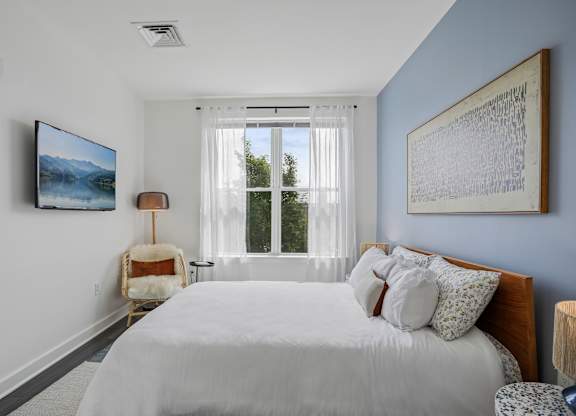 Valley and Bloom Apartments Montclair, NJ Bedroom