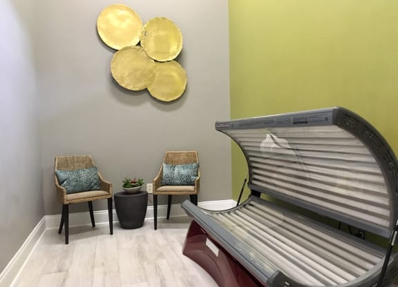 24 Hour Tanning Facility at Charleston Apartment Homes, Mobile, 36695