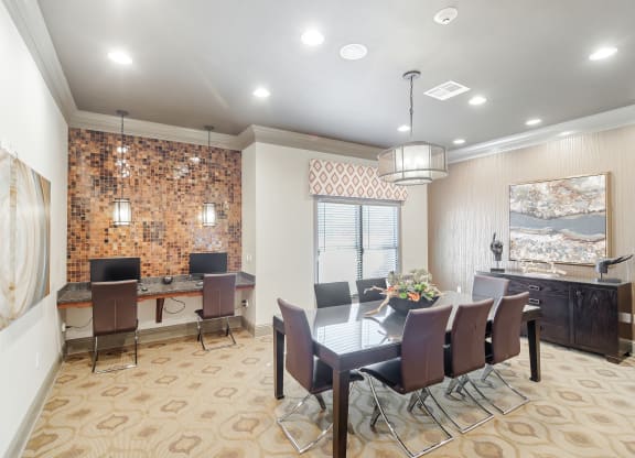 a dining room at Cumberland Place Apartment Homes, Tyler 75703