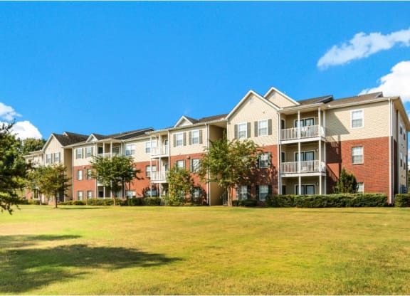 Apartment Buildings exterior at The Vineyard of Olive Branch Apartment Homes, Olive Branch, MS, 38654