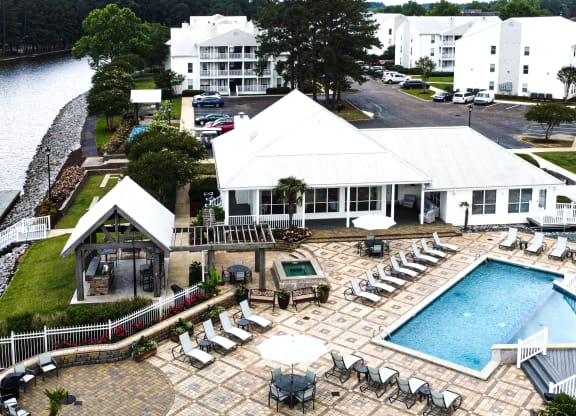 Aerial view of pool at Lakeshore Pointe Apartment Homes, Brandon, 39047