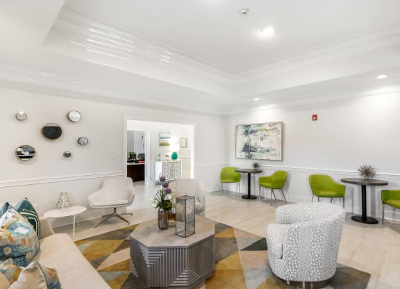 Living room area at Avalon Apartment Homes, Starkville, MS, 39759