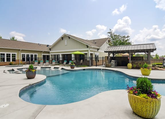 Cool Blue Swimming Pool at Faulkner Flats Apartment Homes, Oxford, MS, Mississippi , 38655