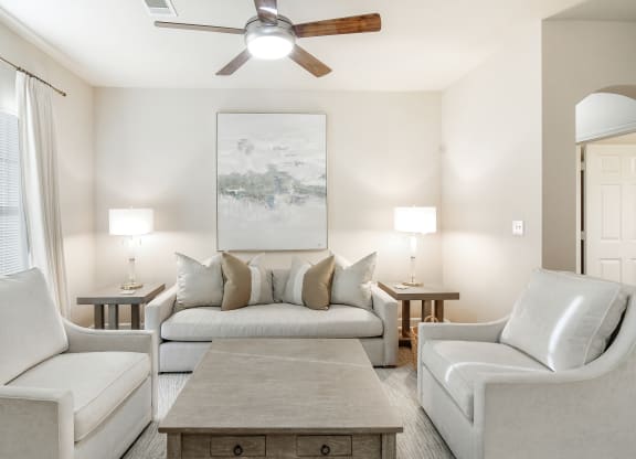 Living Room With Plenty Of Natural Lights at Faulkner Flats Apartment Homes, Oxford, MS, Mississippi