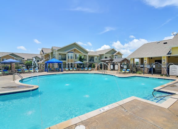 Crystal Clear Swimming Pool at Wellington Grande Apartment Homes, Longview, TX, Texas, 75605