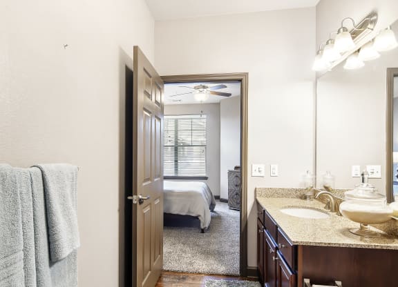 Beautiful Bright Bedroom at Wellington Grande Apartment Homes, Texas, 75605