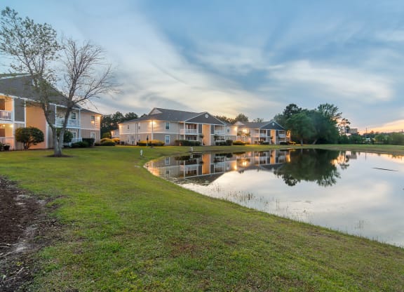 Pond at The Pointe Apartment Homes in Gautier, MS 
