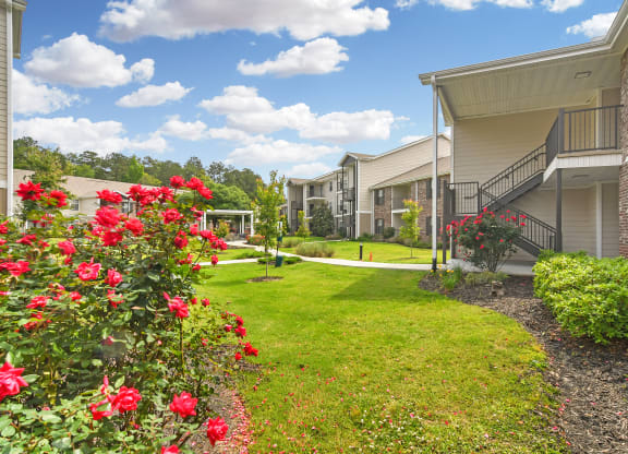Garden Area  at Parkwest Apartment Homes, Hattiesburg, MS, 39402