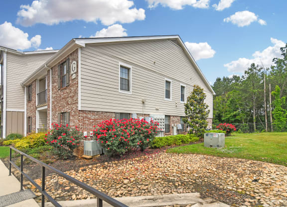 our apartments at the district at highland village apartments in highland park tx at Parkwest Apartment Homes, Hattiesburg, 39402