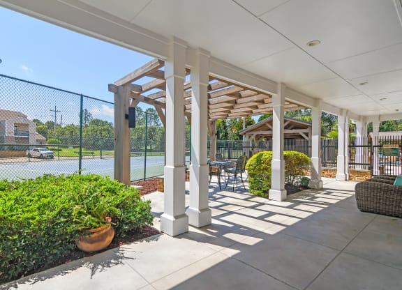 Clubhouse patiotyne commons at Highpointe Apartment Homes, Brandon, MS, 39042