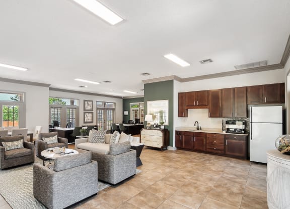 Stunning living room at Highpointe Apartment Homes, Brandon, MS