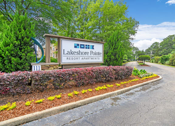 Property Signage at Lakeshore Pointe Apartment Homes, Mississippi