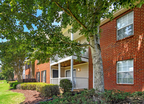 our apartments offer a porch for residents to enjoy the outdoors at Bridgewater Apartment Homes, Brandon, Mississippi