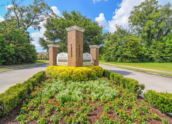the preserve at ballantyne commons community sign on the side of a road at Audubon Park Apartment Homes, Louisiana