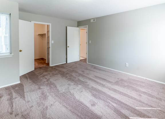 Unfurnished Living Area at Crestview at Louisville Apartments, Louisville