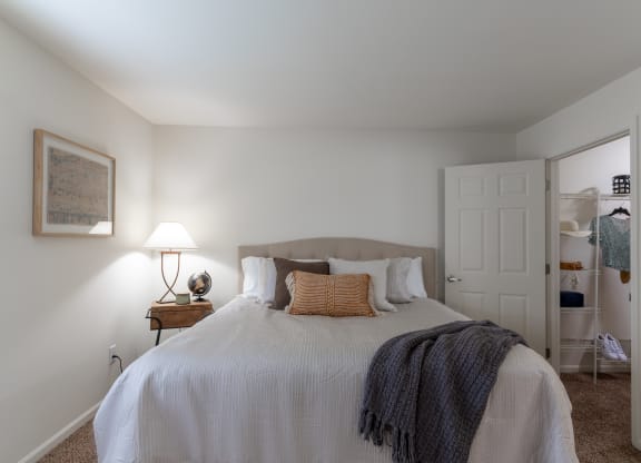 Large master bedroom at Barton Farms in Greenwood, IN 46143
