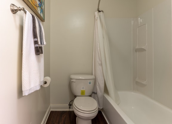 Soaking Tubs With Ceramic Tile at Hamilton Square Apartments, Westfield, IN, 46074