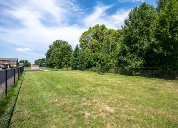 Pet Park at Walnut Creek Apartments, Kokomo