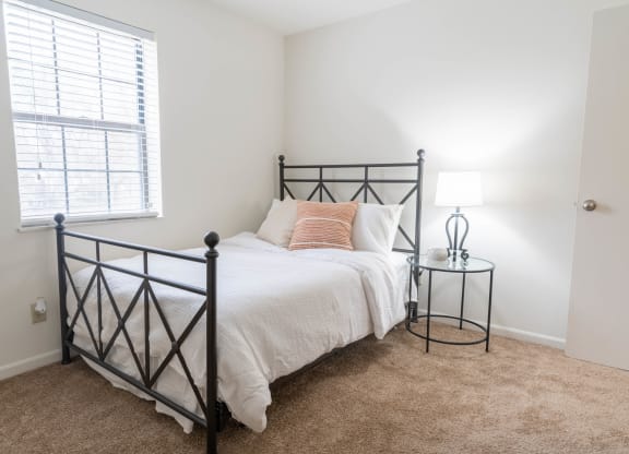 Spacious Bedrooms at Sandstone Court Apartments, Indiana