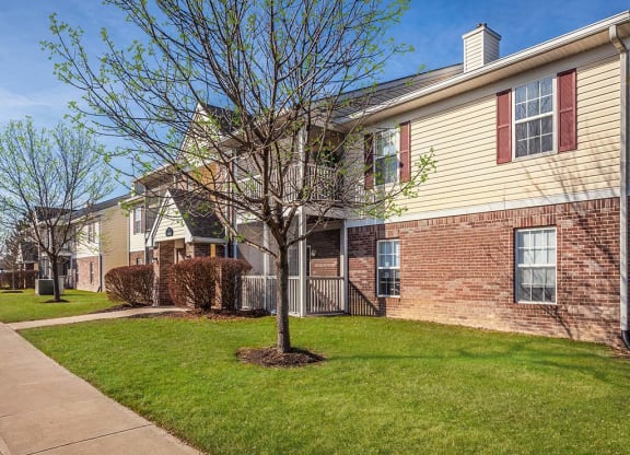 Apartments at Barton Farms in Greenwood, IN 46143