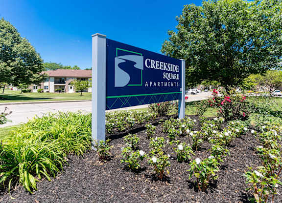 Property Signage at Creekside Square Apartments, Indianapolis, 46254