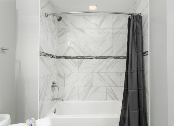 Oversized Soaking Tubs at Somerset Place Apartments, Illinois