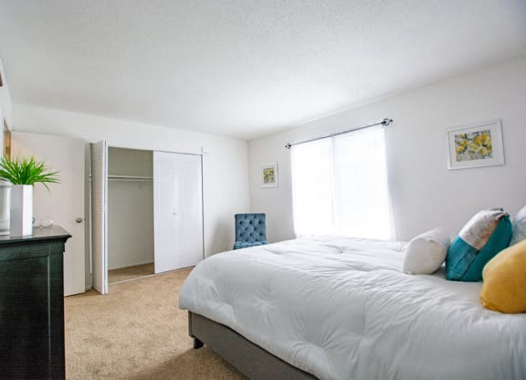 Lavish Bedroom With Ample Storage at The Lodge Apartments, Indianapolis, 46205