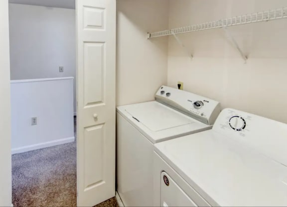 Washer & Dryer In Every Apartment at Walnut Creek Apartments, Kokomo