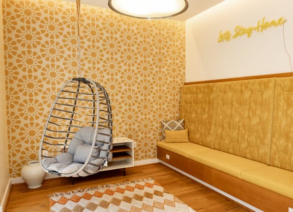 yellow room at Bakery Living in Pittsburgh, PA 15206