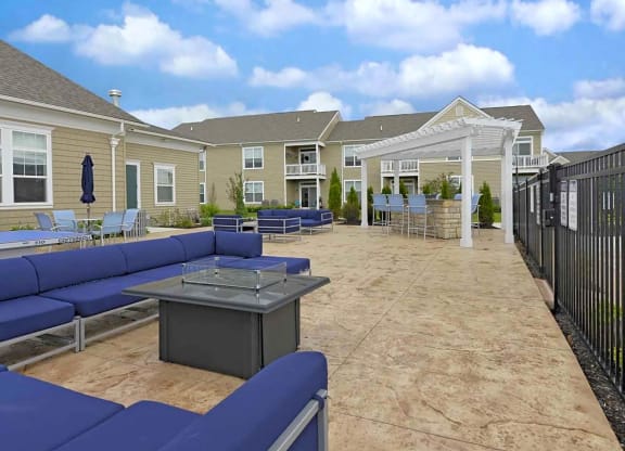 Outdoor Lounge at Grove City Summit, Grove City, OH