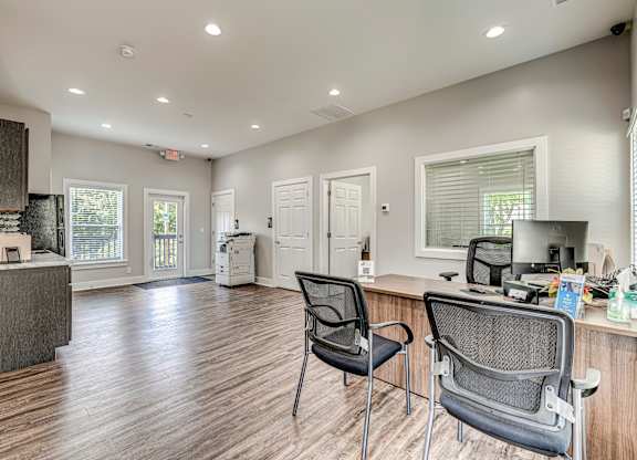 Leasing Center at The Apex, Cincinnati, OH