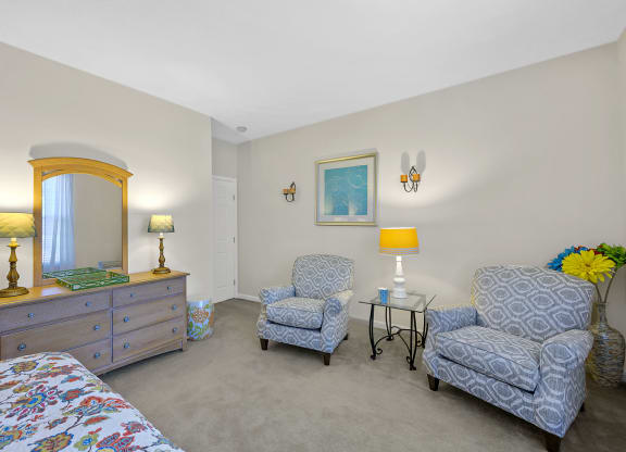 Sofa in living room at Bishops Gate, Cincinnati