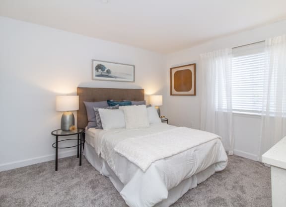 Gorgeous Bedroom at The Valley, Cincinnati, OH