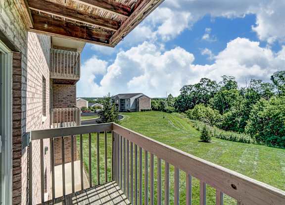 Balcony at Deerfield Crossing Apartments, Lebanon, 45036
