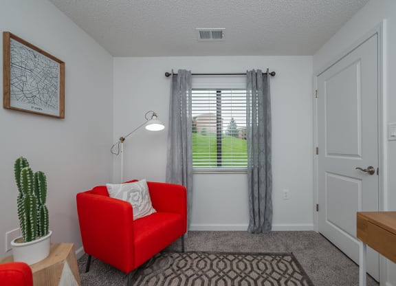 Living Room With Expansive Window at Fox Run, Dayton, OH, 45426