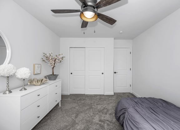 Ceiling Fan In Bedroom at Galbraith Pointe Apartments and Townhomes*, Cincinnati, 45231