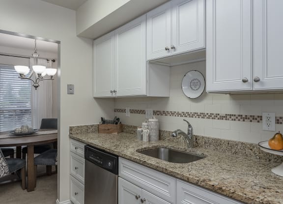 Kitchenat Harpers Point Apartments, Ohio, 45249